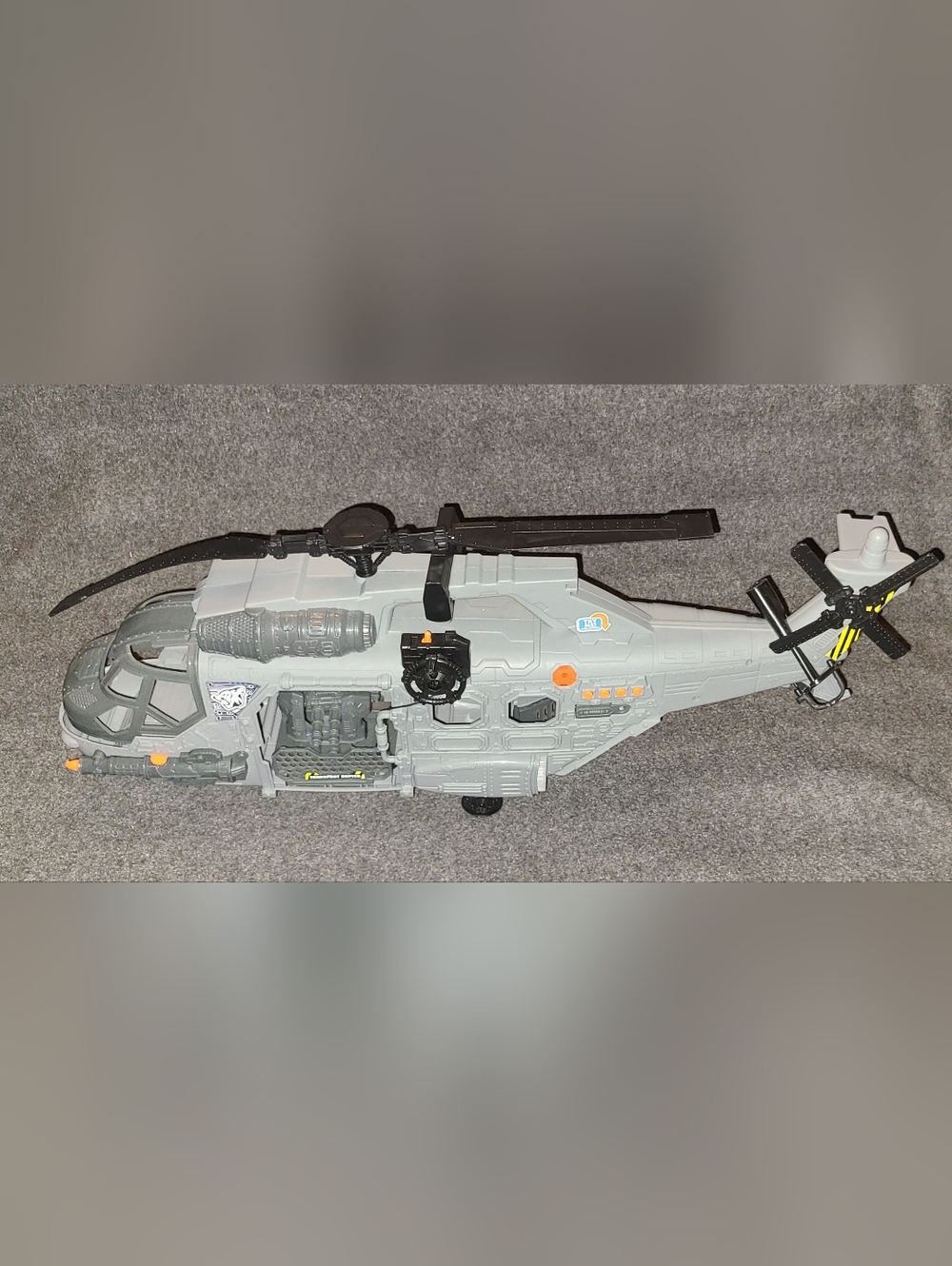 Connection Giant Military Transport Helicopter - Lights & Sounds - Gray